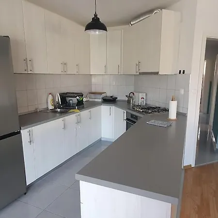 Divine Metkovic72m2 *