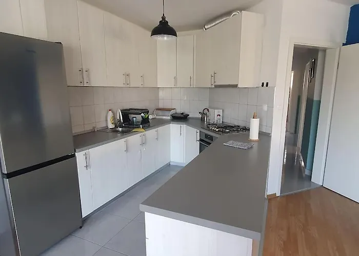 Divine Metkovic72m2 *